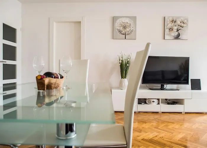 Jully Apartmán